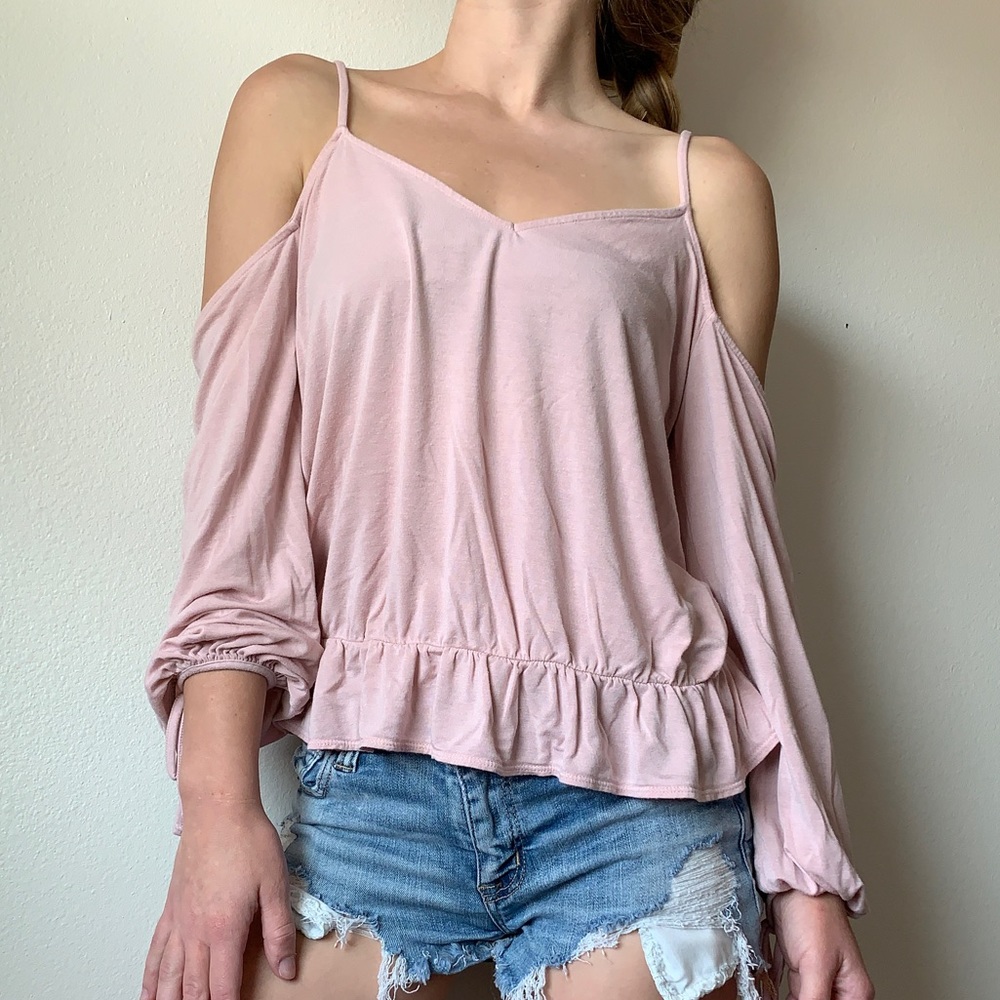 🌸 3/$10 American Eagle Outfitters Pink Cold-Shoulder Top - Picture 1 of 6